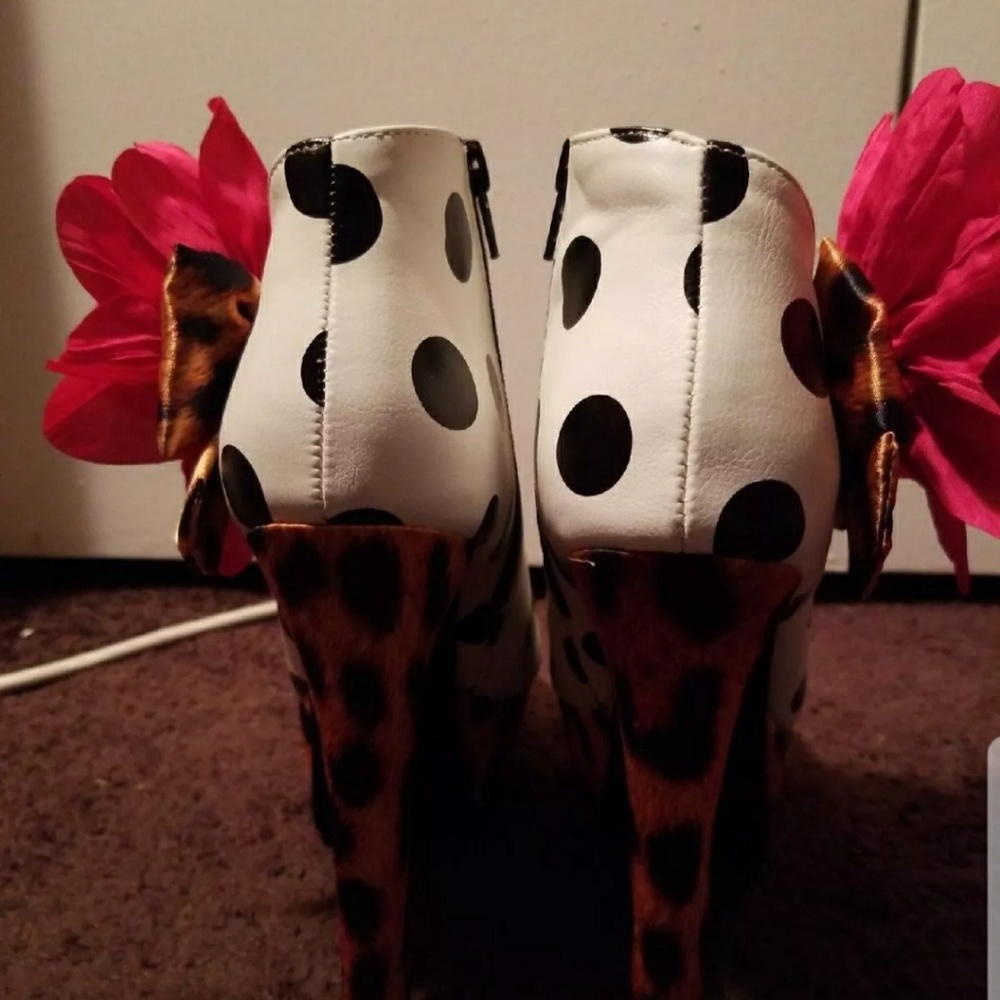 New booties - Picture 2 of 4